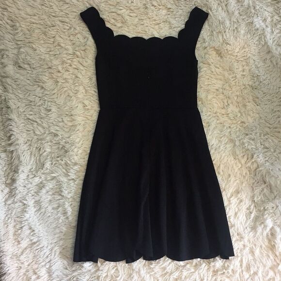 Black Scalloped Mini Dress - Picture 4 of 5